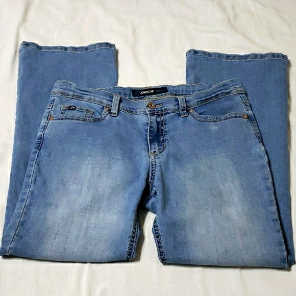 Jordache Girls Bootcut Jeans - Picture 2 of 11